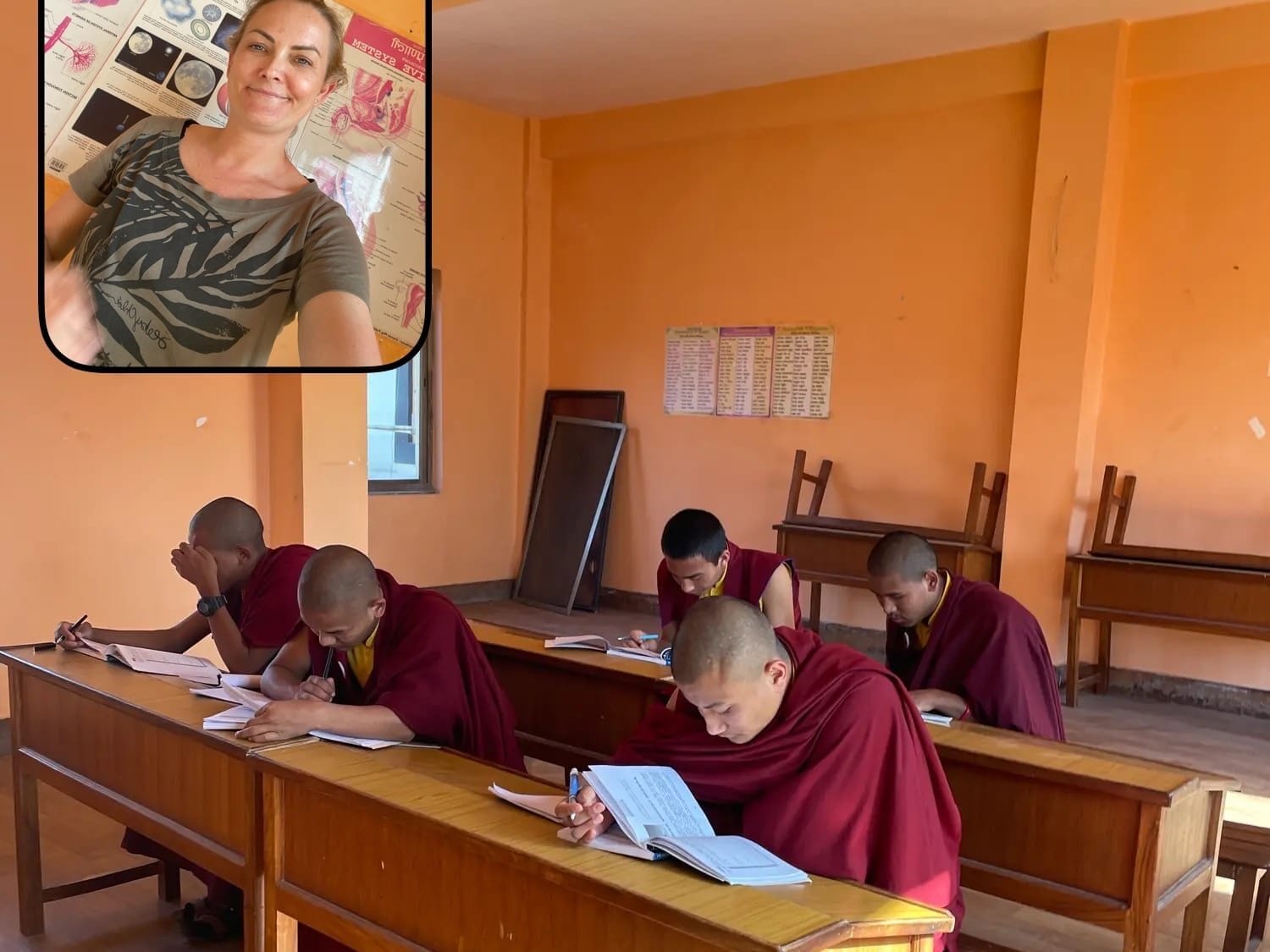 Volunteer Teaching English To Buddhist Monks 3